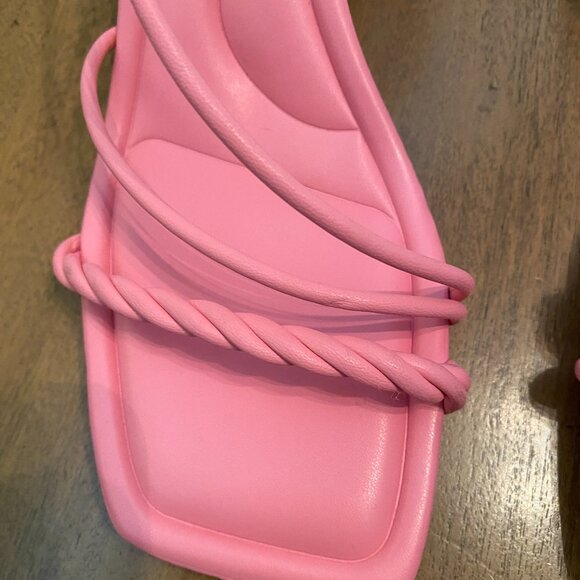 NWT Marc Fisher Pink Meggiane Heels - Picture 4 of 8